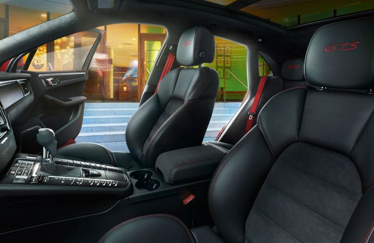 2017 Porsche Macan GTS Chicago, IL interior seating area