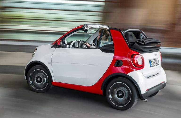 2017 smart fortwo passion cabrio driving fast