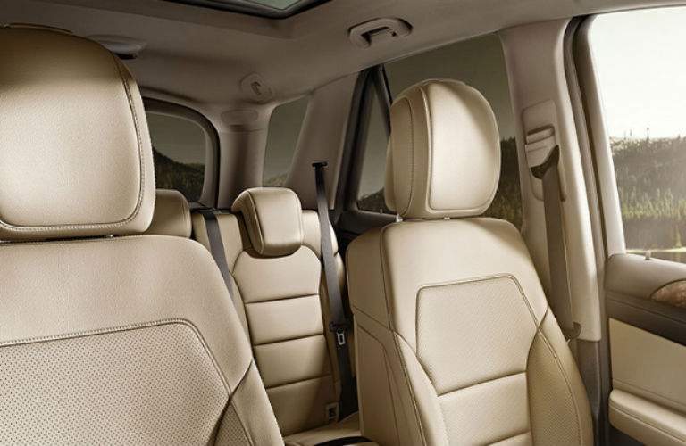 2018 Mercedes-Benz GLE interior seating view