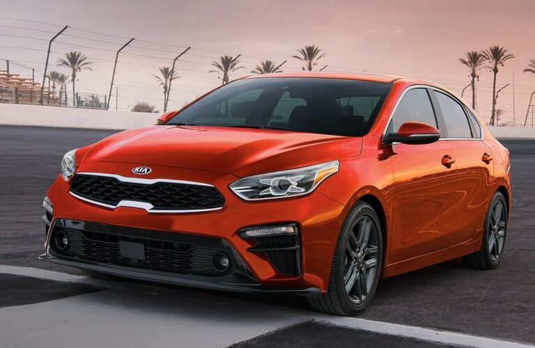 2019 Kia Forte red front view
