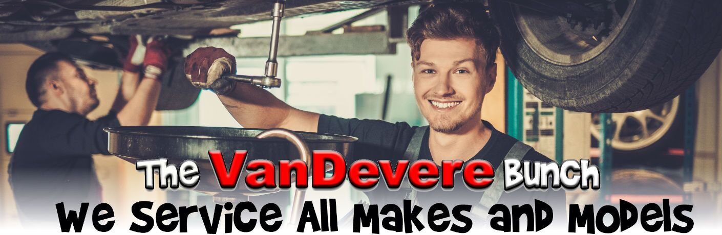 Mechanic with VenDevere Bunch services all makes and models text