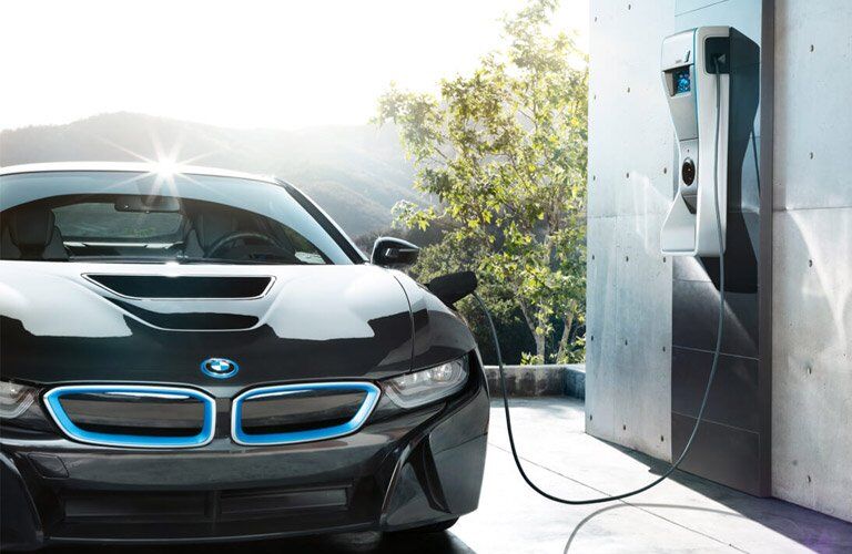 2017 BMW i8 charging