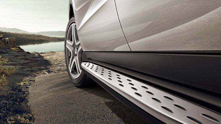 2016 Mercedes-Benz GLE SUV vs. 2016 Lexus RX 350 tires