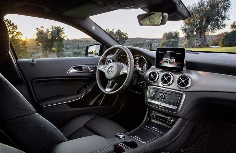 driver cockpit of the 2018 Mercedes-Benz GLA