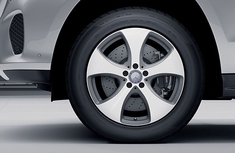 2019 Mercedes-Benz GLS 450 wheel close-up