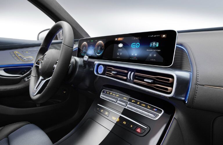 2020 Mercedes-Benz EQC dashboard
