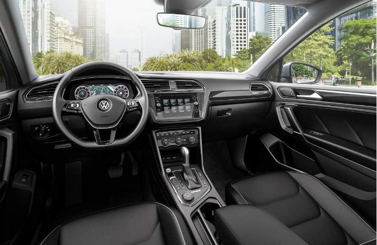 how does the 2018 vw tiguan compare to the 2018 chevy equinox