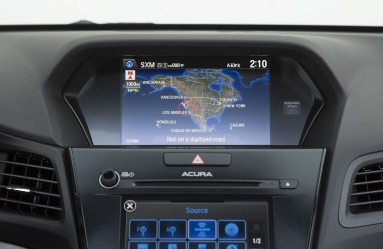 A photo of the two touchscreen interfaces used in the 2018 Acura ILX.