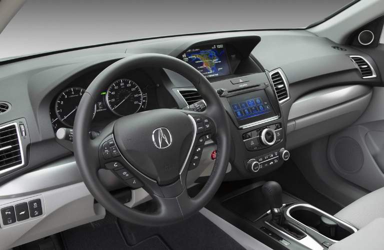 The driver's cockpit of the 2018 Acura RDX has its controls in easy reach