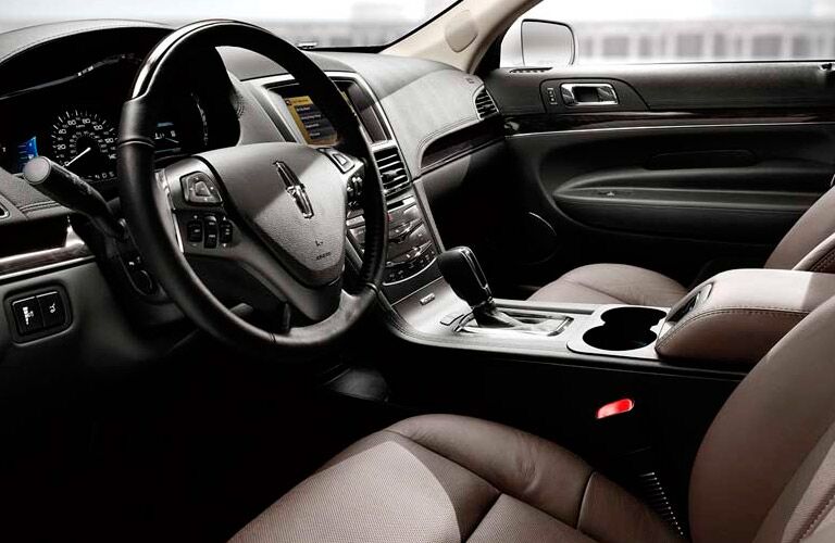 2016 Lincoln MKT features