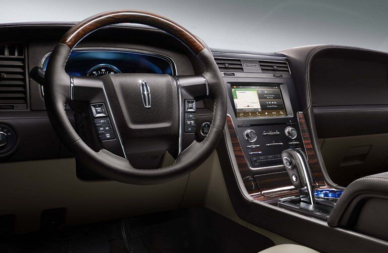 2017 Lincoln Navigator interior