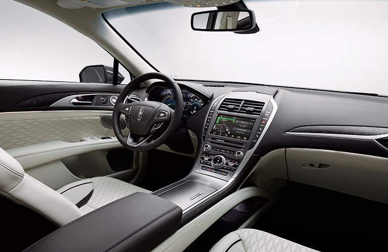 2017 Lincoln MKZ Hybrid technology features