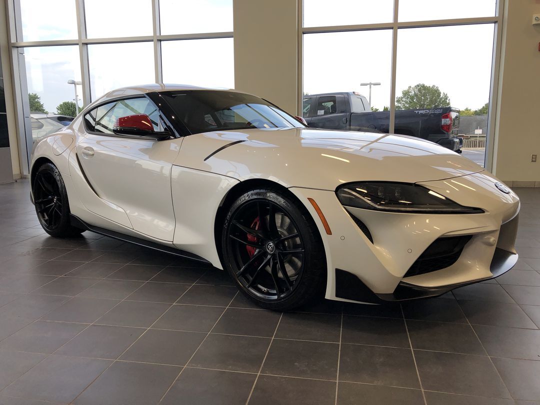 Model features of the 2020 Supra at Apple Valley Toyota in Martinsburg