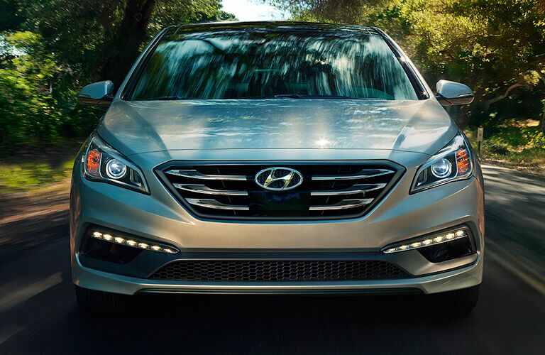 2017 Hyundai Sonata Grille and Hyundai Logo View