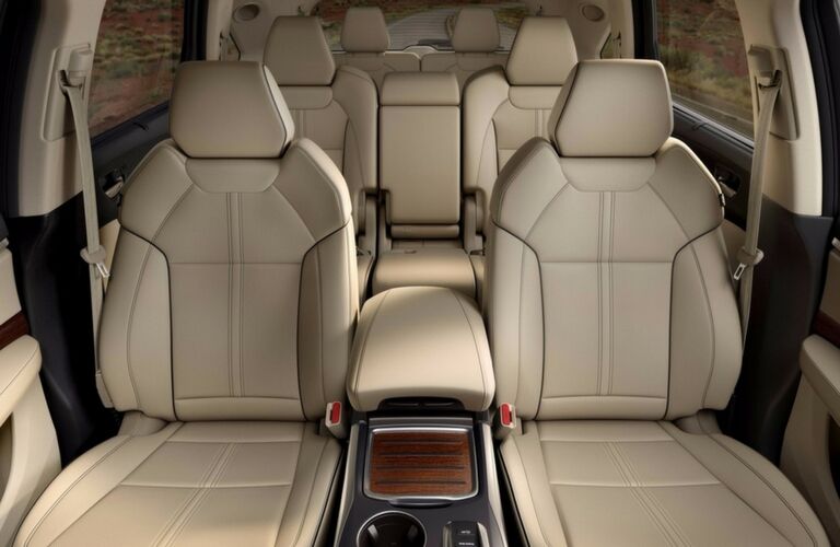 2017 Acura MDX cargo space and seating capacity