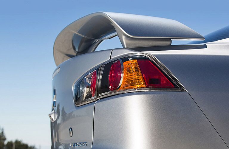 is the 2017 mitsubishi lancer or nissan senetra better?