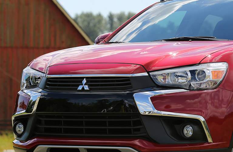 picking between the outlander sport ES and outlander sport LE trims for the 2017 Mitsubishi outlander sport