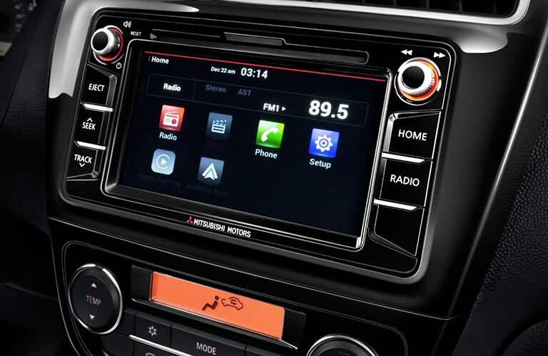 A close up photo of the infotainment system used in the 2018 Mitsubishi Mirage.