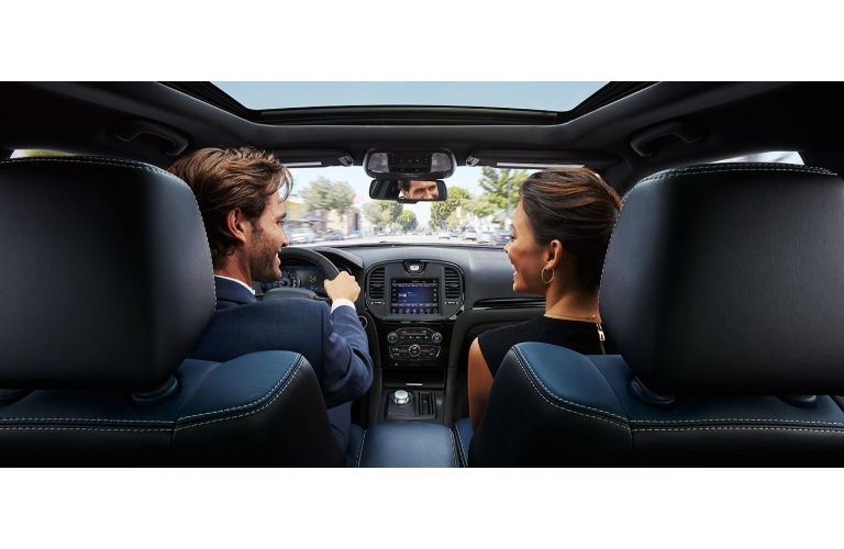 2020 Chrysler 300 Vs 2019 Kia Cadenza