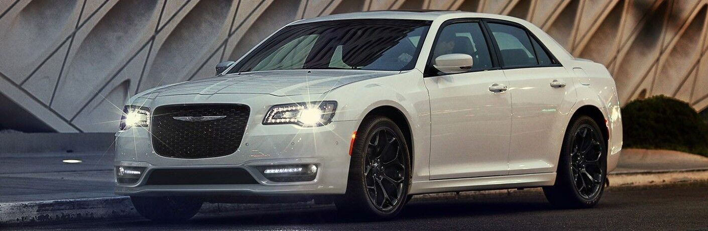 2020 Chrysler 300 Vs 2019 Kia Cadenza