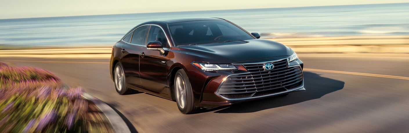 2019 toyota avalon driving down road