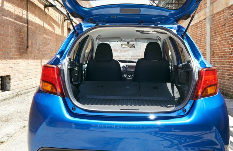 yaris trunk