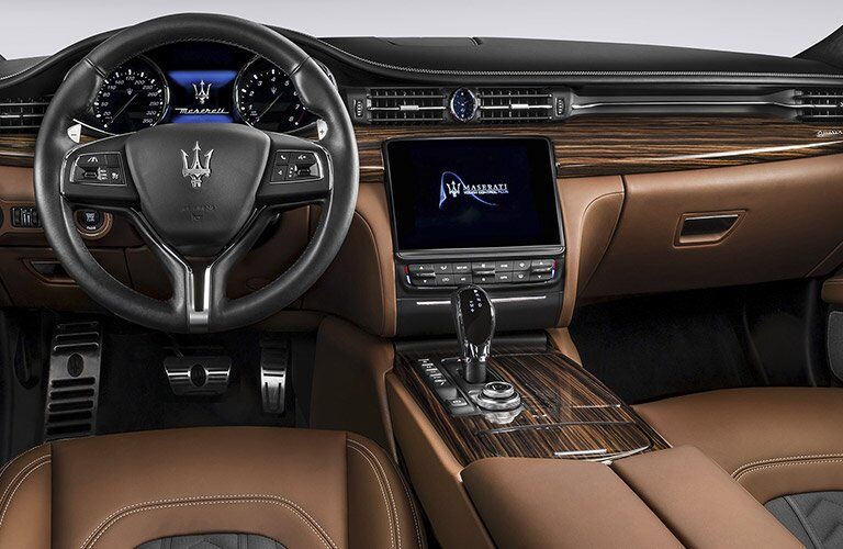2017 Maserati Quattroporte features and options