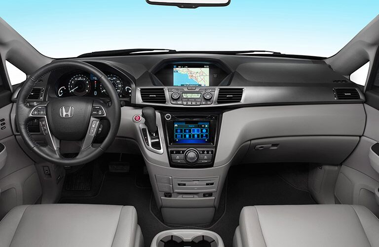 2016 Honda Odyssey vs 2016 Kia Sedona Interior