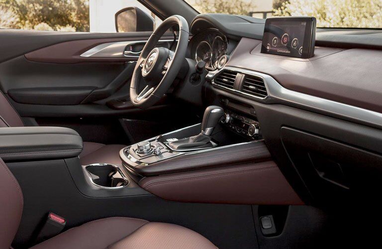 2016 Mazda CX-9 interior features and technology