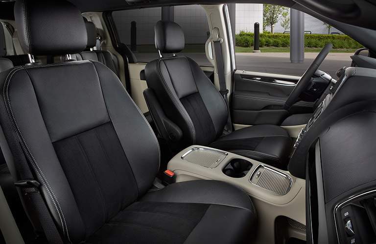 2017 Dodge Grand Caravan front row seats