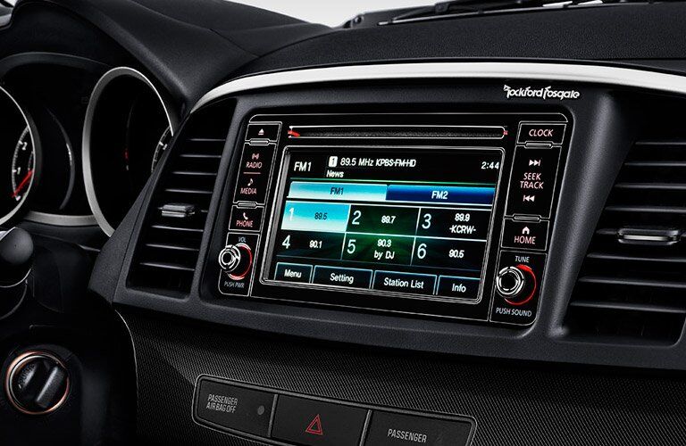 2017 Mitsubishi Lancer infotainment system