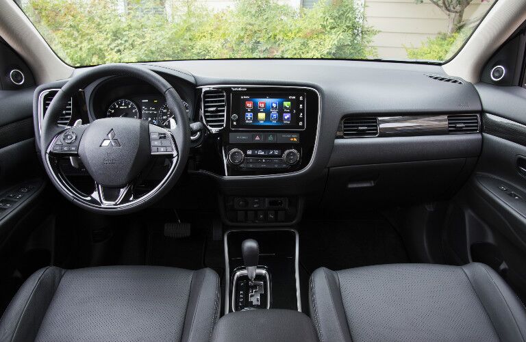 2017 Mitsubishi Outlander interior steering wheel and screen