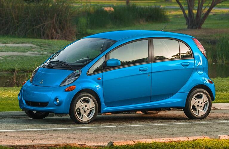 blue 2016 Mitsubishi i-MiEV