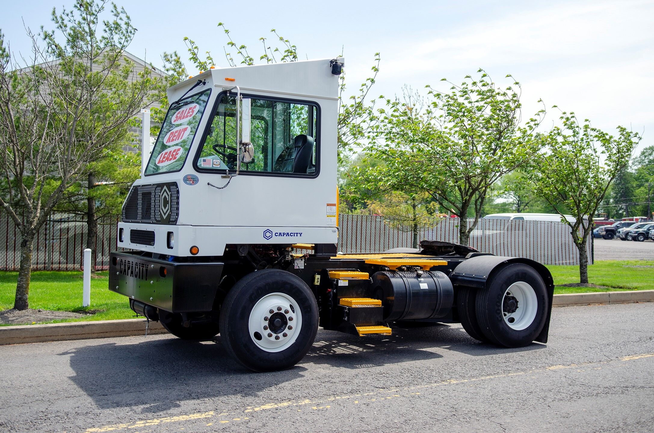 Side view of Capacity yard truck