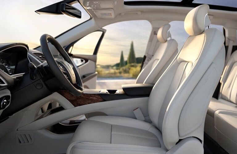 front seats of the 2018 Lincoln MKX
