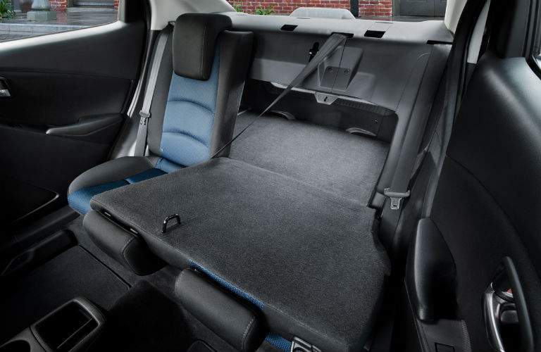 rear seats with 60/40 split fold-down of 2018 toyota yaris ia