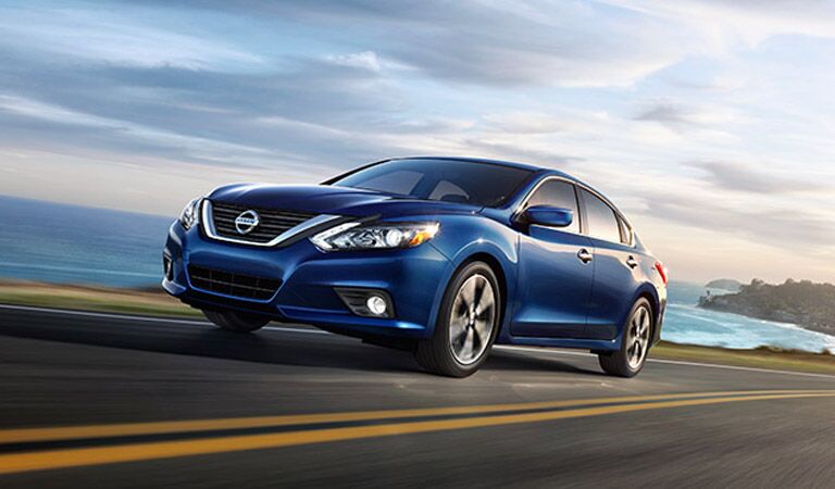 Nissan Altima in Kenosha, WI