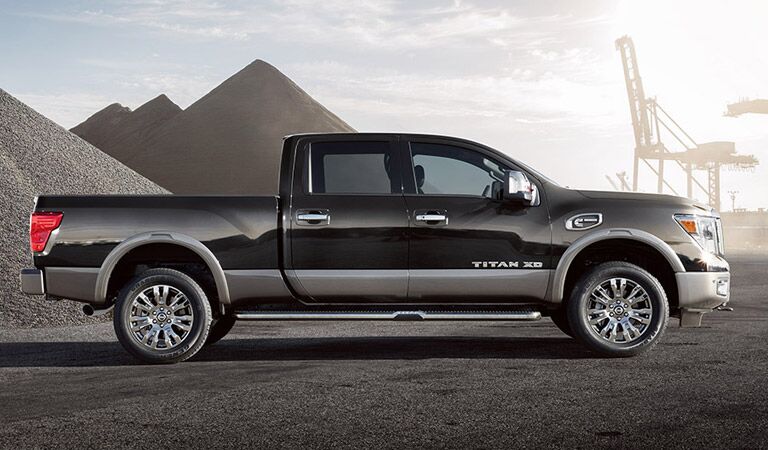 Nissan Titan in Kenosha, WI