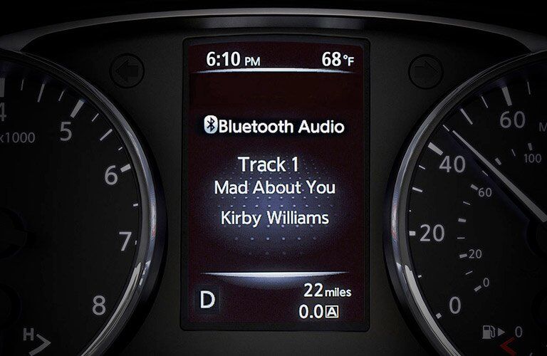 2017 Nissan Rogue Sport bluetooth display