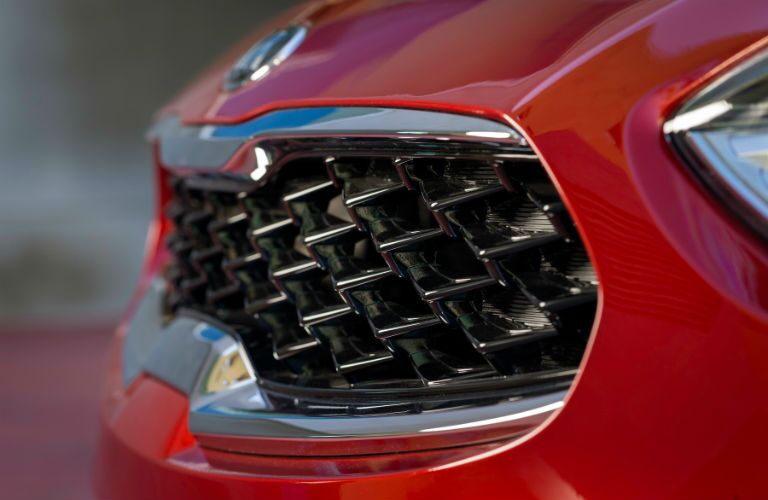 A photo of the new grille and front fascia elements of the 2019 Forte.