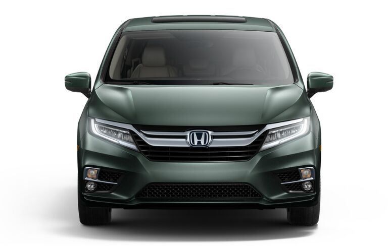View of the 2018 Honda Odyssey from the front