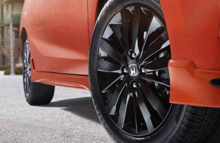 View of the wheel of the 2018 Honda Fit