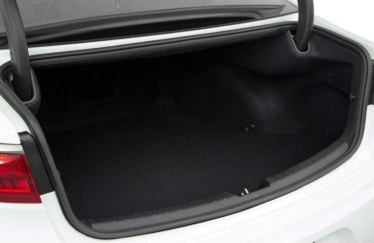 trunk space of white 2018 kia cadenza