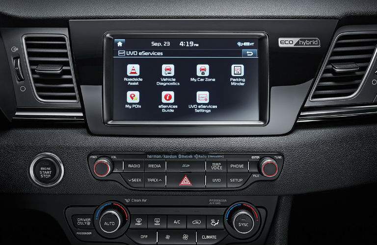 2018 Kia Niro UVO infotainment system