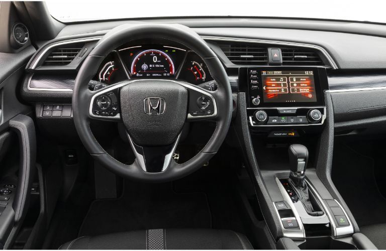 2019 Honda Civic Coupe Vs 2019 Hyundai Veloster