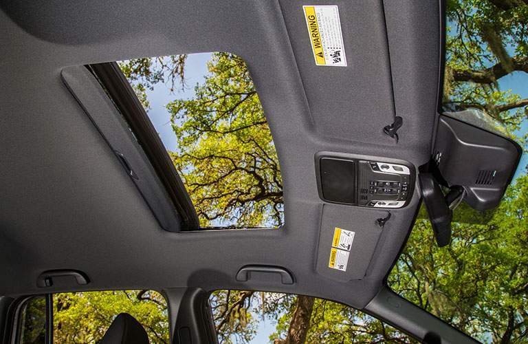 2018 Honda Ridgeline sunroof open