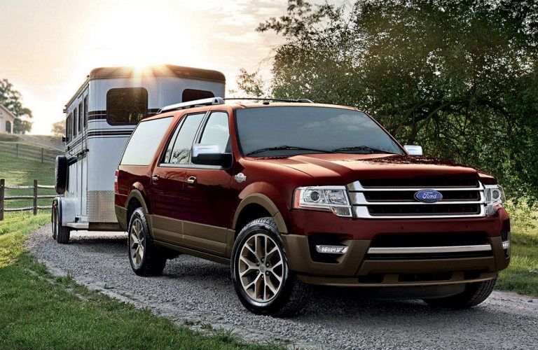 Used Ford Expedition In Gainesville Ga Front Penger Side Exterior View Of A Red 2017 Ford Expedition