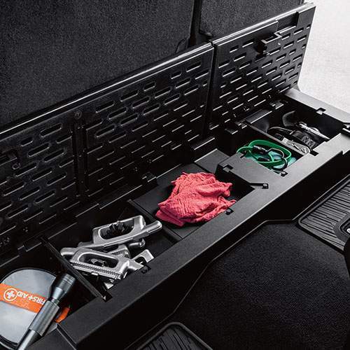 Titan XD loackable cargo seats