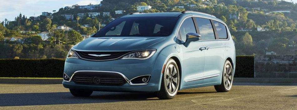 2017 Chrysler Pacifica Spotlight Features