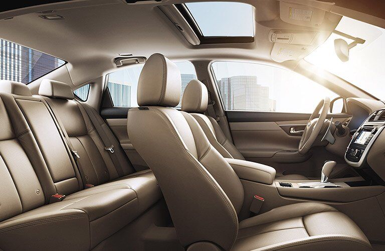 2017 Nissan Altima Beige Interior Side View
